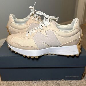 New balance 327! Worn once. 5 in men, 6 1/2 women’s